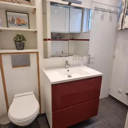 Holiday home Maison Du Quai A Valery Sur Somme