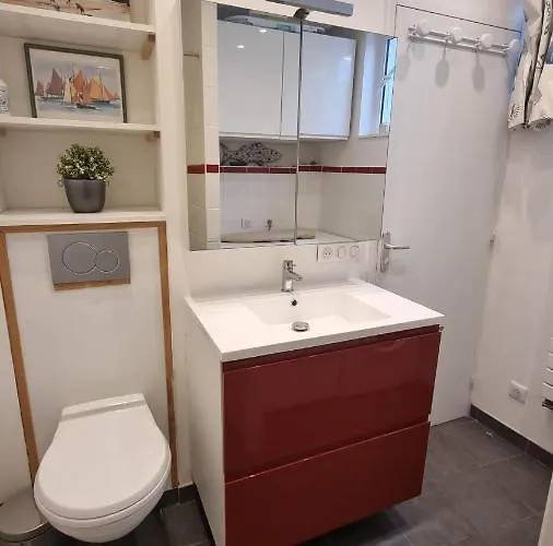 Holiday home Maison Du Quai A Valery Sur Somme