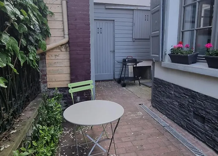 Holiday home Maison Du Quai A Valery Sur Somme Saint-Valery-sur-Somme