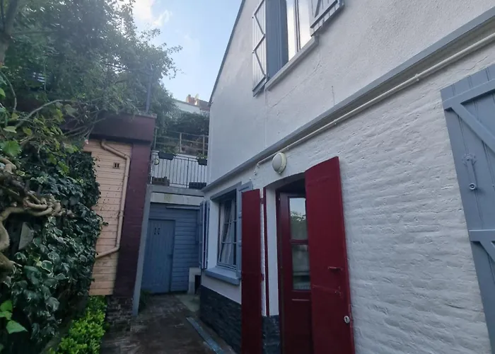 Holiday home Maison Du Quai A Valery Sur Somme *